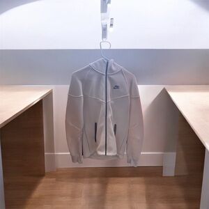 Nike Tech Fleece Women's Hoodie - Creamy White